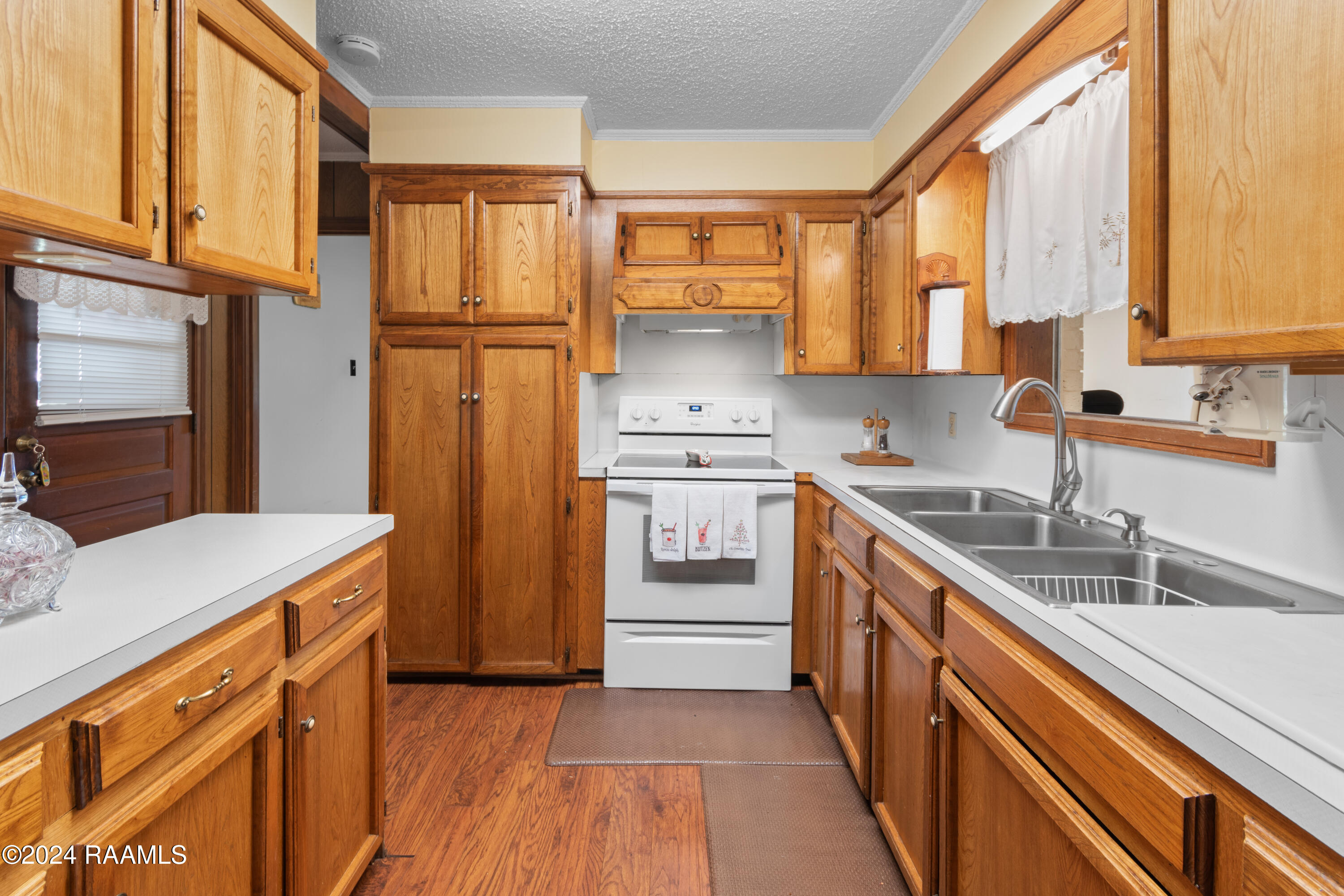 516 East Broussard Road Lafayette, LA 70503 - Photo 5 of 23 DSC_0009