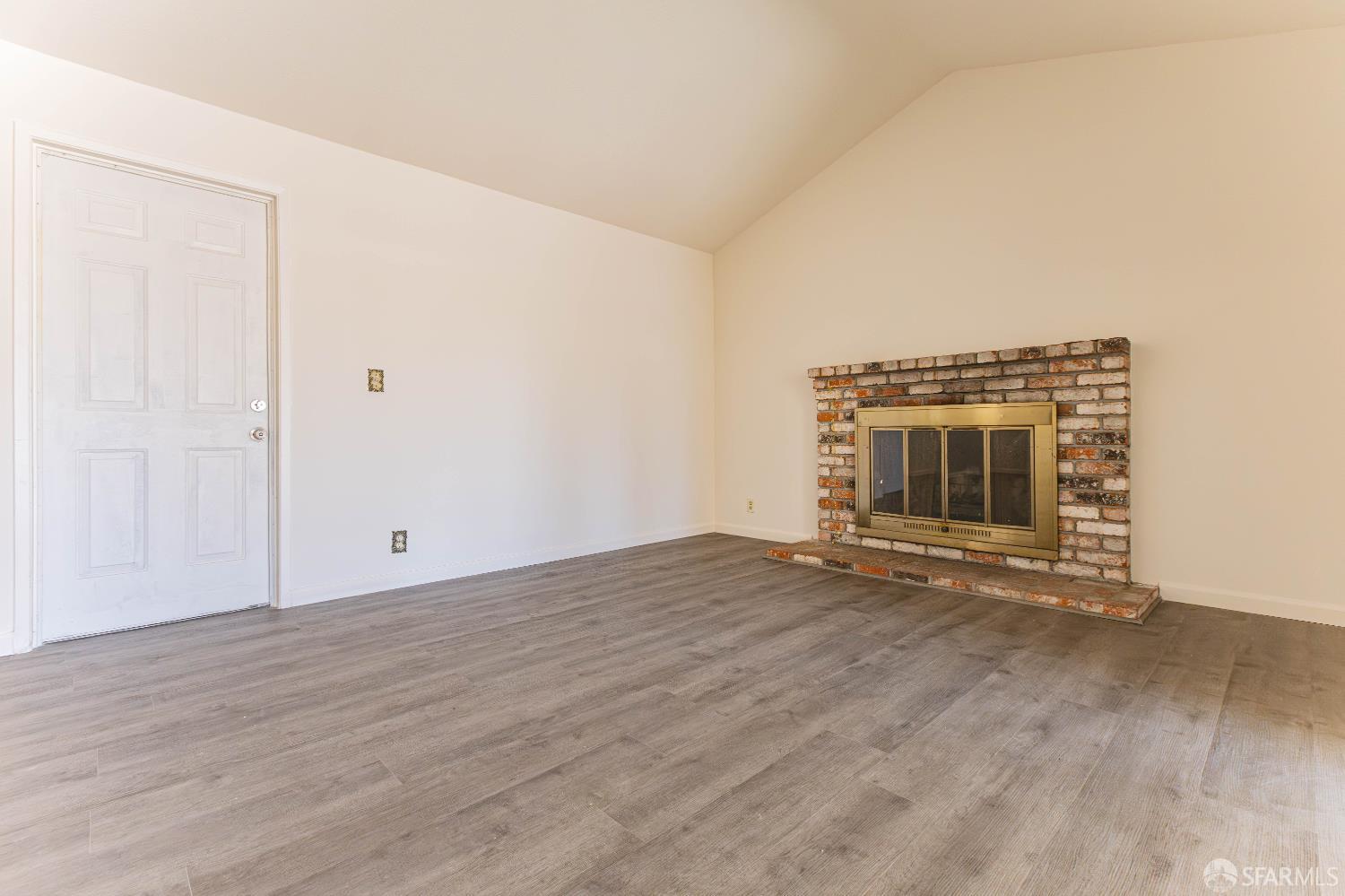 915 Seascape Circle Rodeo, CA 94572 - Photo 14 of 51 Gallery Image 14