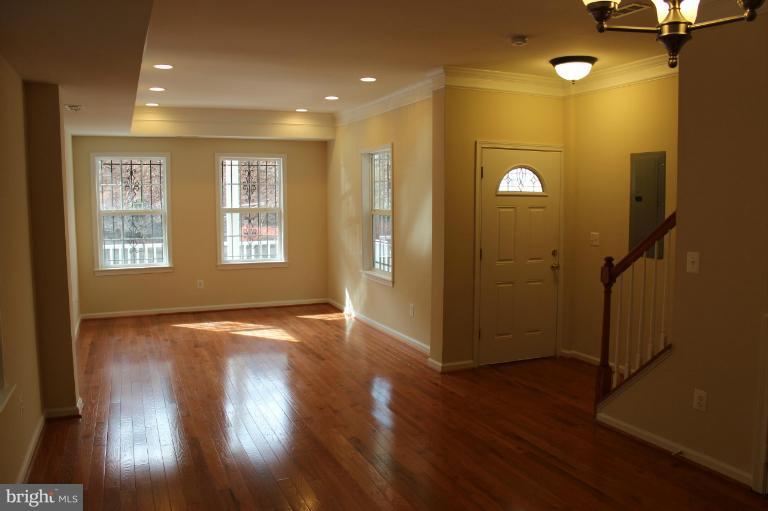 1326 Morris Road Southeast Washington, DC 20020 - Photo 6 of 16 Living Room