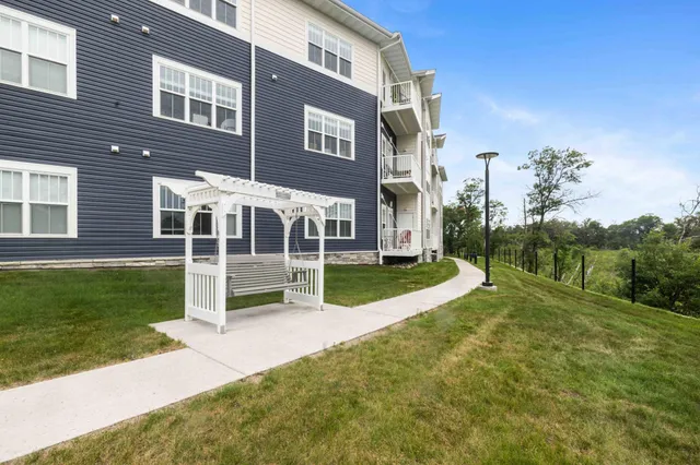 $154,000 | 7084 Glory Road South, Unit 309, Baxter, MN 56425