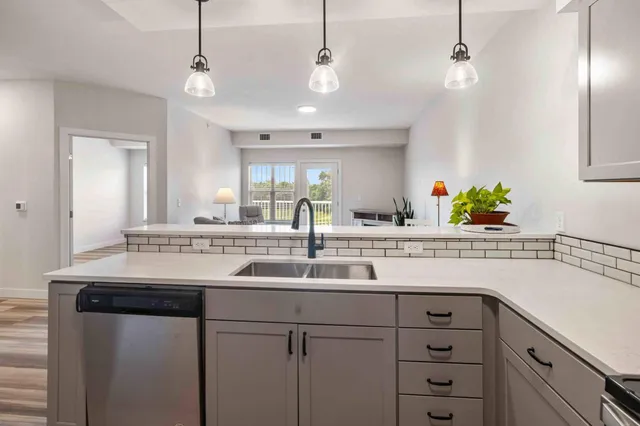 $154,000 | 7084 Glory Road South, Unit 309, Baxter, MN 56425