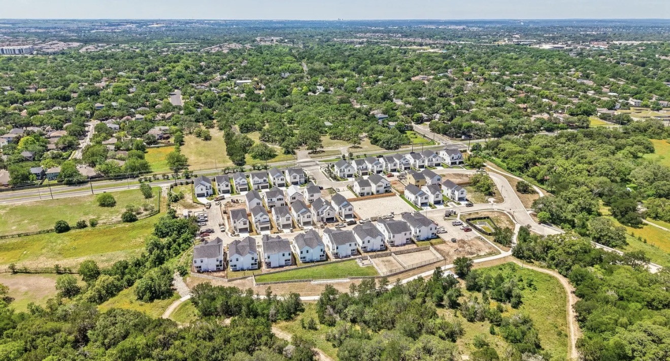 1414 Rambling Rose Road Austin, TX 78745 - Photo 23 of 25 Gallery Image 23