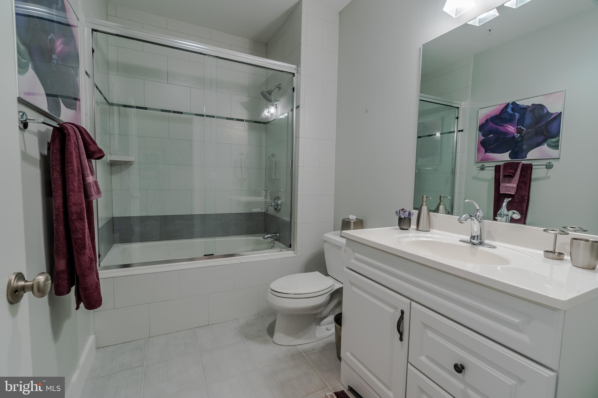 628 South Wolfe Street Baltimore, MD 21231 - Photo 30 of 44 Full hall bath