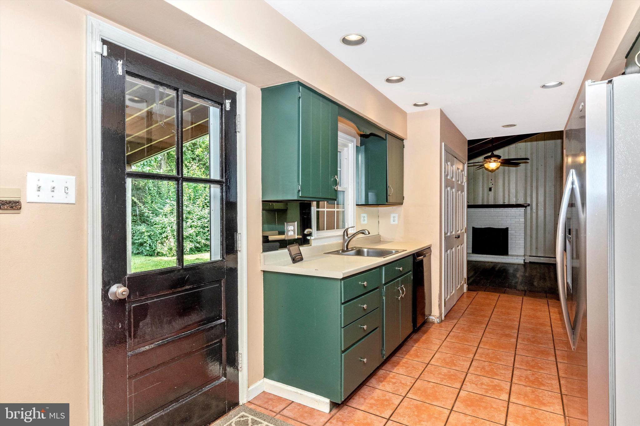 208 Summit Road Malvern, PA 19355 - Photo 12 of 49