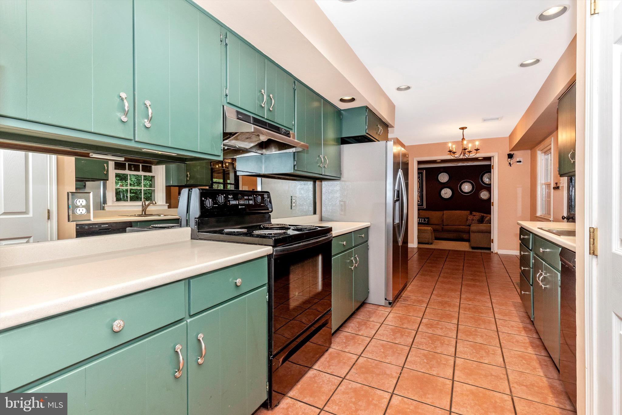 208 Summit Road Malvern, PA 19355 - Photo 13 of 49