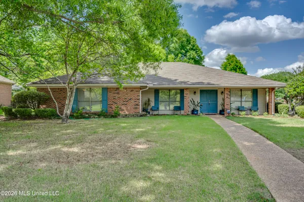 $354,900 | 107 Westlake Drive, Brandon, MS 39047