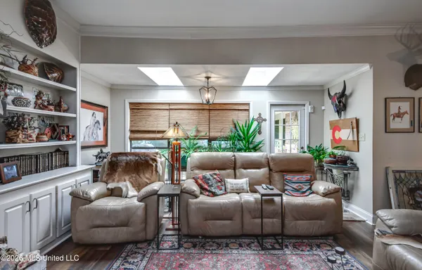 $354,900 | 107 Westlake Drive, Brandon, MS 39047