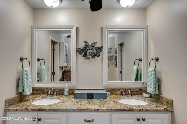 $354,900 | 107 Westlake Drive, Brandon, MS 39047