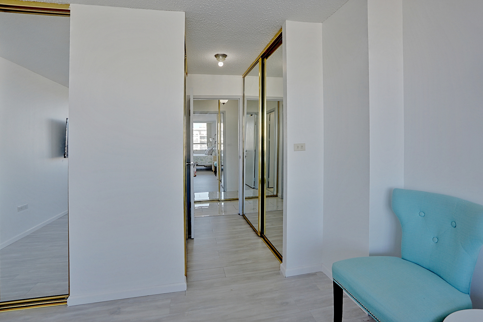 8809 West Golf Road, Unit 10D Niles, IL 60714 - Photo 14 of 18 Gallery Image 14