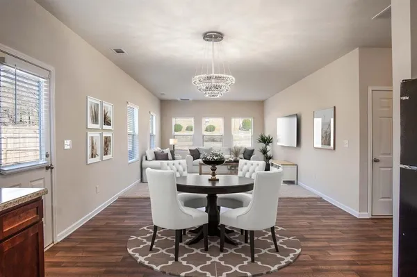 $2,200 | 700 Fitzroy Drive, Athens, GA 30606