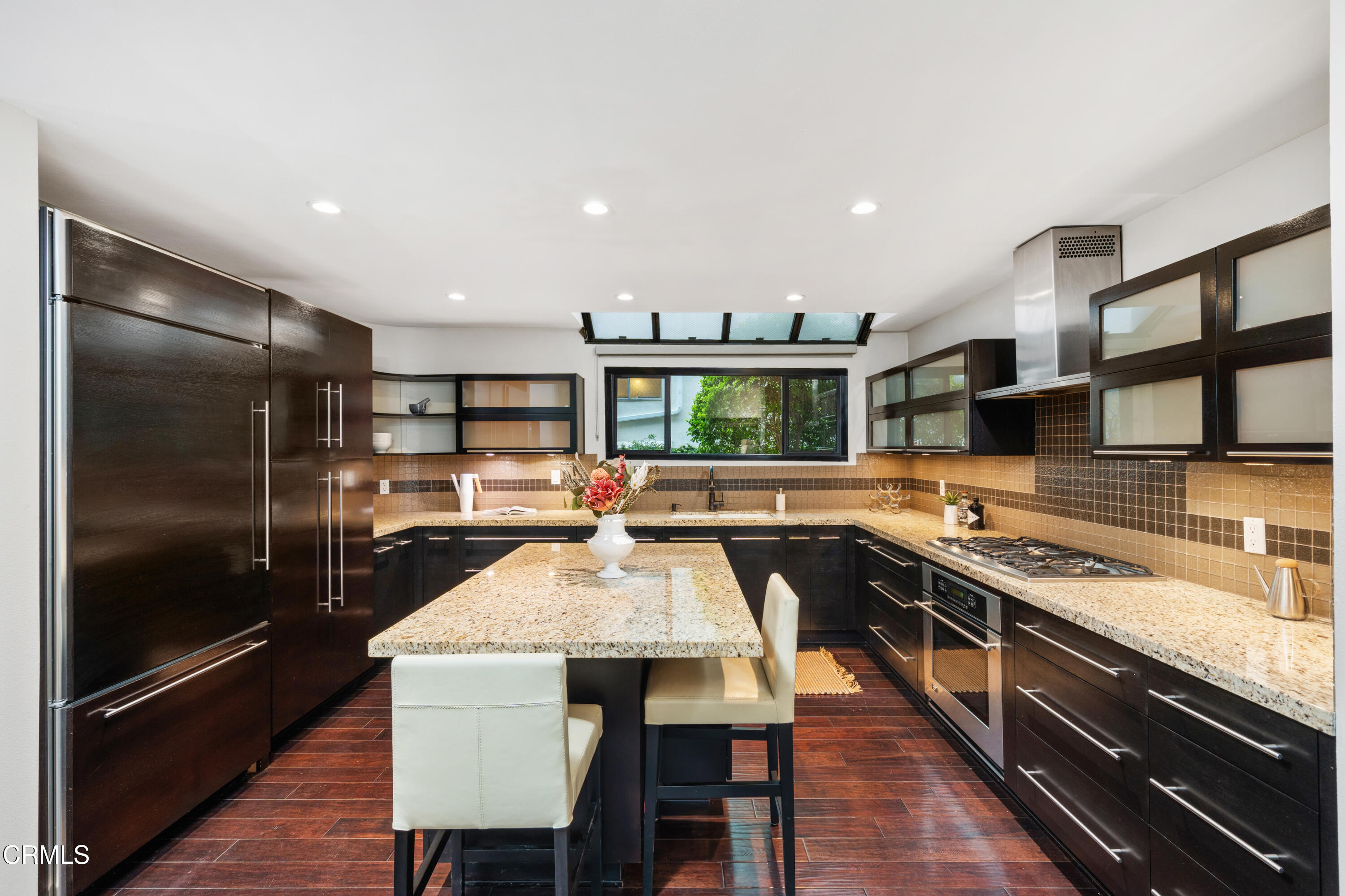 11915 Gorham Avenue, Unit 3 Los Angeles, CA 90049 - Photo 9 of 30 Kitchen2