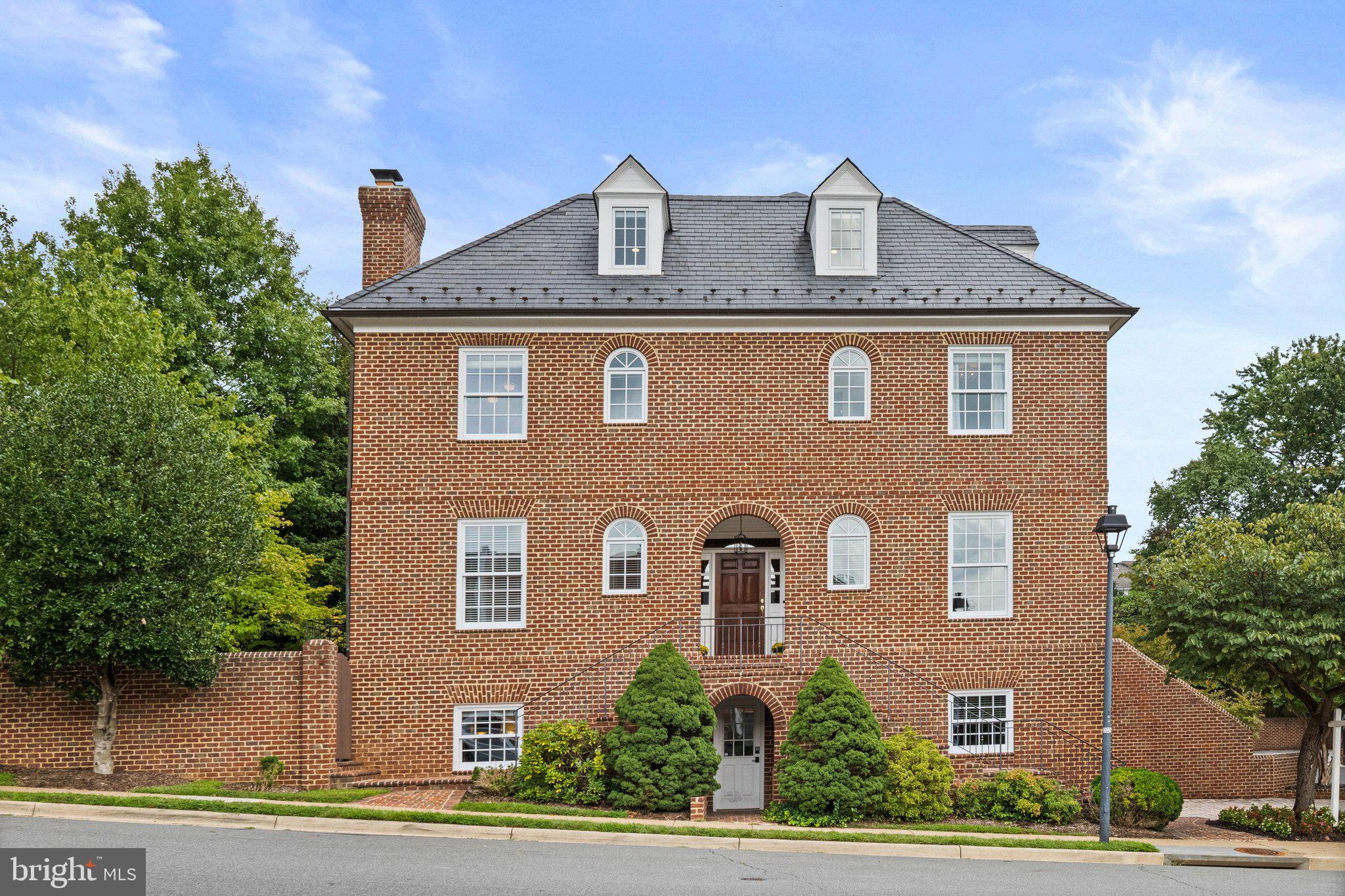 Welcome home to 1117 Kensington Road1