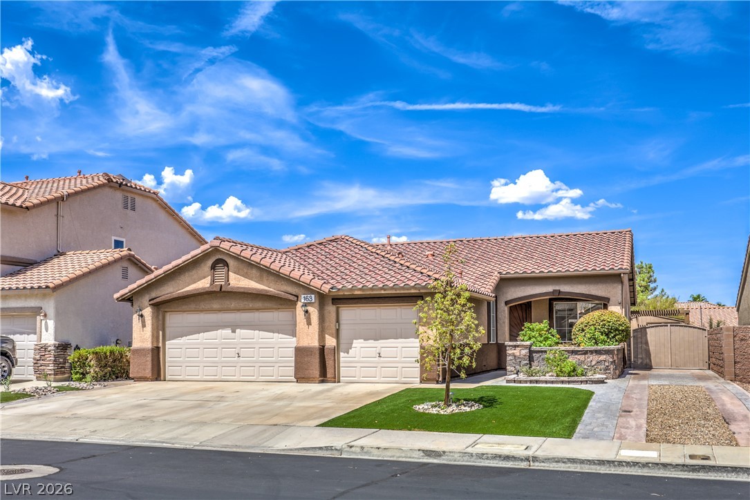 168 Ridge Crossing Avenue Henderson, NV 89002 - Photo 1 of 47 Gallery Image 1
