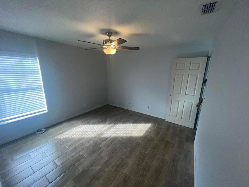 1105 West 9th Street Riviera Beach, FL 33404 - Photo 5 of 14 5