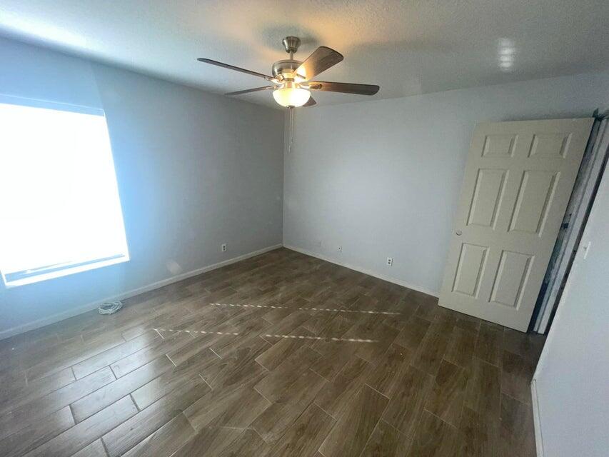 1105 West 9th Street Riviera Beach, FL 33404 - Photo 9 of 14 7