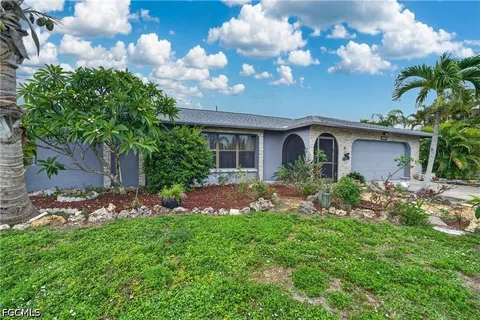 $295,000 | 2233 Southwest 4th Street, Cape Coral, FL 33991