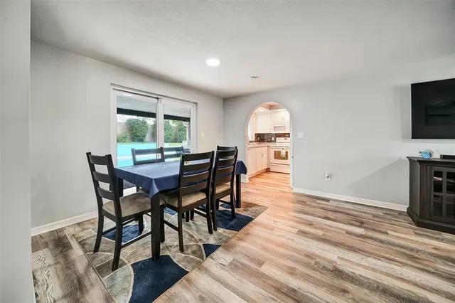 $435,000 | 1305 Willow Valley Drive, Brandon, FL 33510