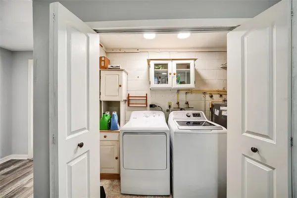 $427,000 | 1305 Willow Valley Drive, Brandon, FL 33510