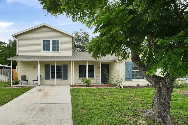 $435,000 | 1305 Willow Valley Drive, Brandon, FL 33510