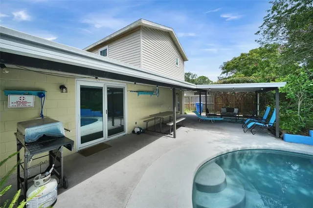 $435,000 | 1305 Willow Valley Drive, Brandon, FL 33510