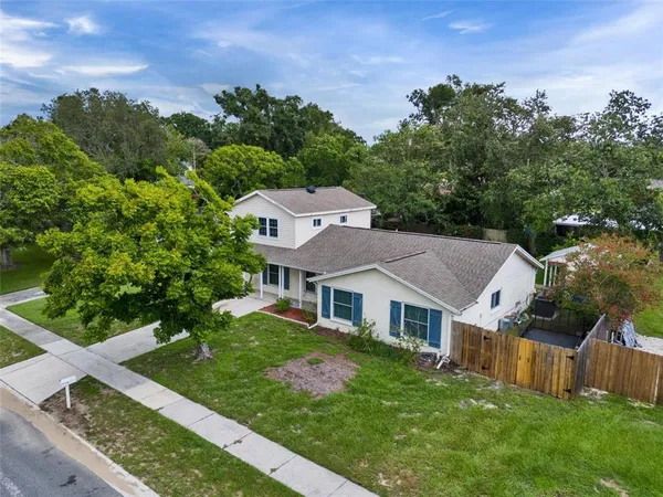 $427,000 | 1305 Willow Valley Drive, Brandon, FL 33510