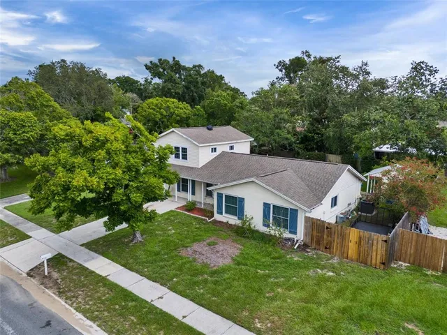 $435,000 | 1305 Willow Valley Drive, Brandon, FL 33510