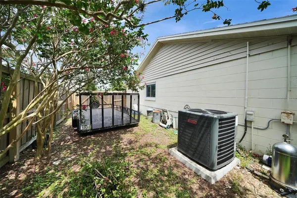 $427,000 | 1305 Willow Valley Drive, Brandon, FL 33510