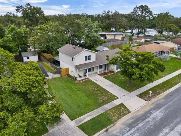 $427,000 | 1305 Willow Valley Drive, Brandon, FL 33510