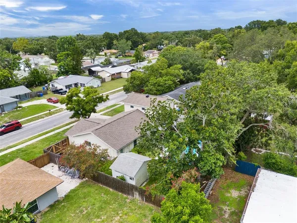 $427,000 | 1305 Willow Valley Drive, Brandon, FL 33510