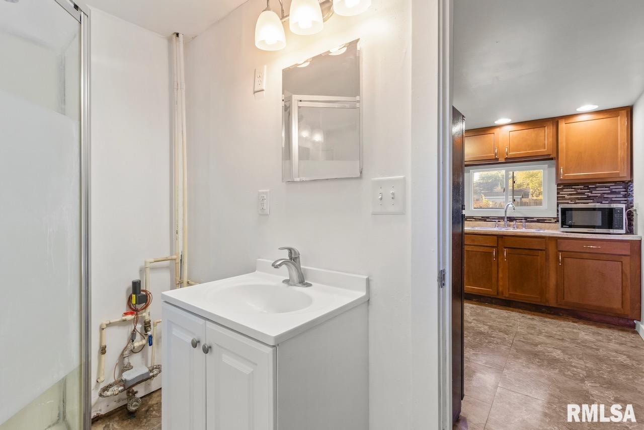 4208 South Lafayette Avenue Bartonville, IL 61607 - Photo 11 of 19