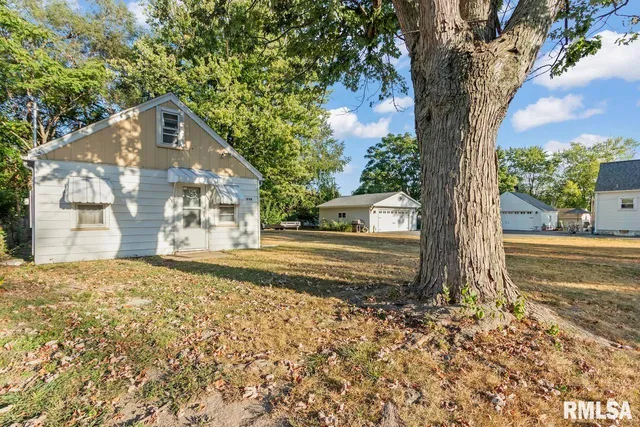 $900 | 4208 South Lafayette Avenue, Bartonville, IL 61607