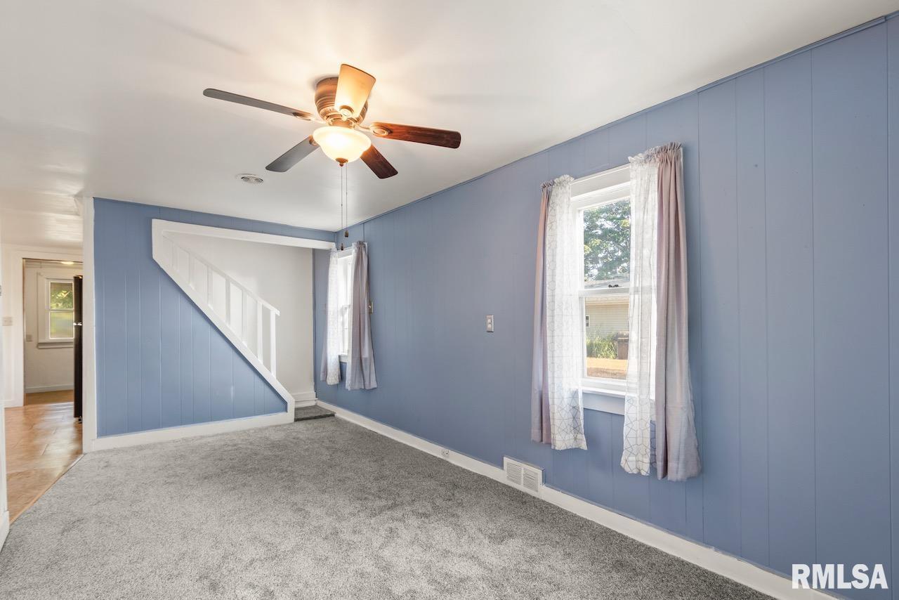 4208 South Lafayette Avenue Bartonville, IL 61607 - Photo 4 of 19