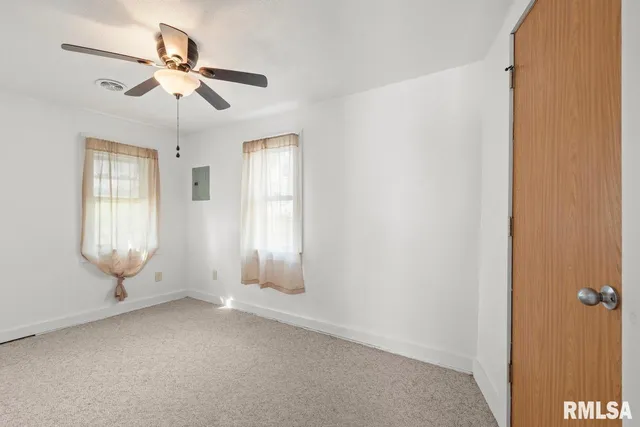 $900 | 4208 South Lafayette Avenue, Bartonville, IL 61607