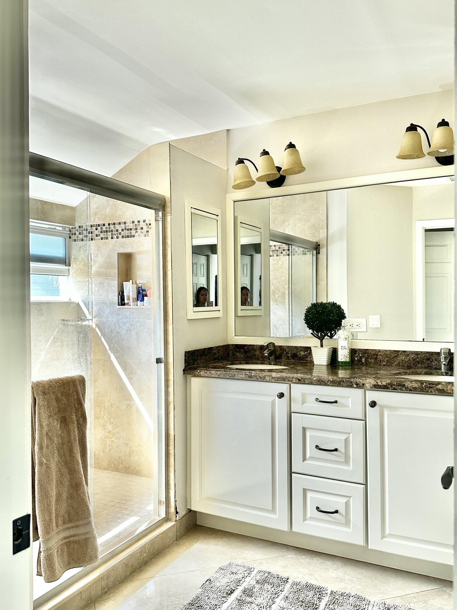 5342 Park Pl Circle Boca Raton, FL 33486 - Photo 33 of 44 MasterBathroom