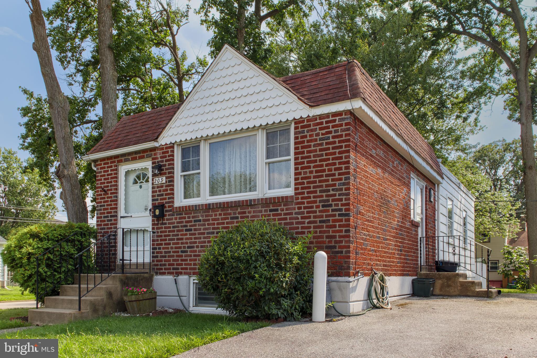 203 Ridley Avenue Folsom, PA 19033 - Photo 1 of 17 Gallery Image 1