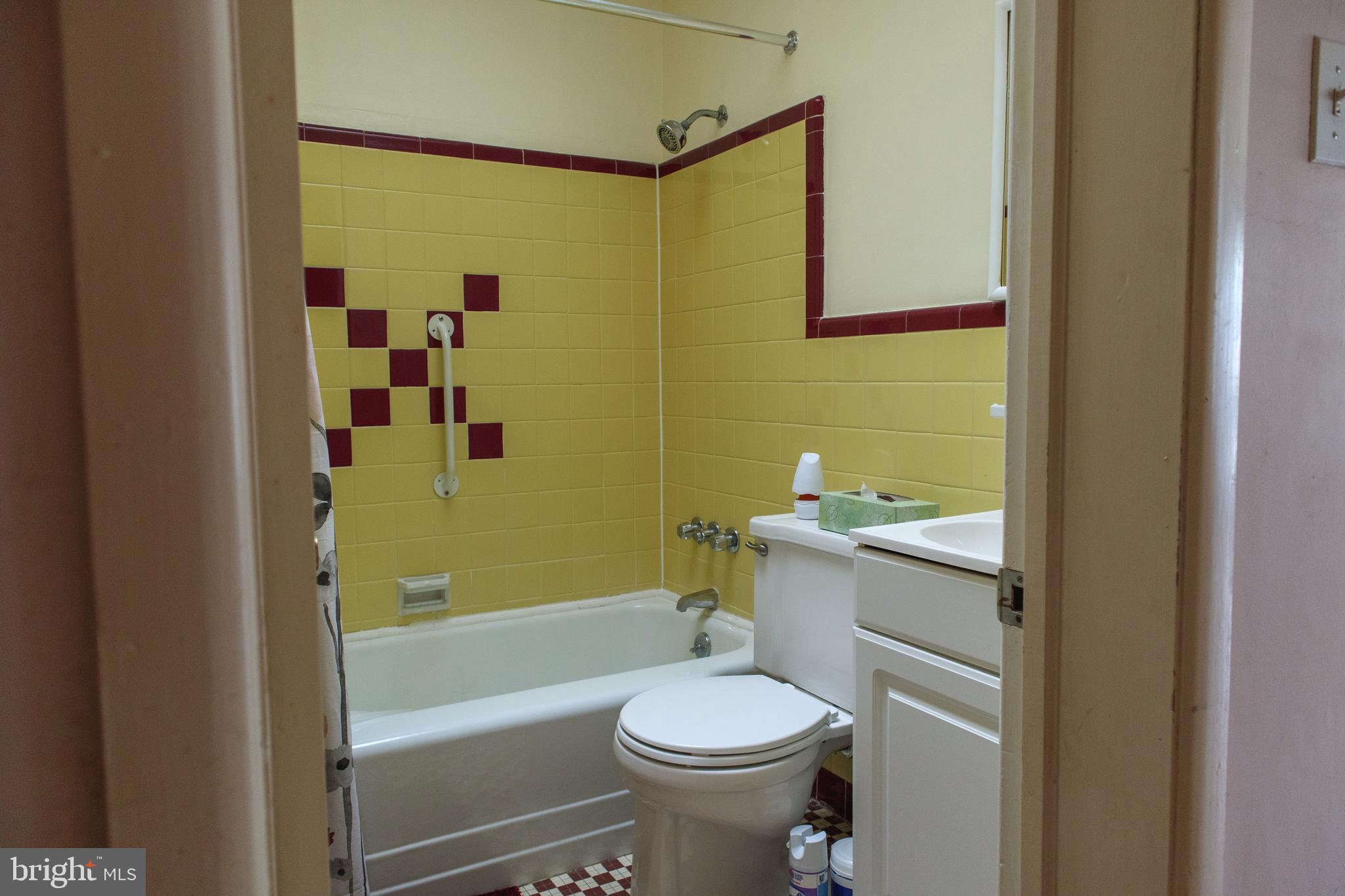 203 Ridley Avenue Folsom, PA 19033 - Photo 12 of 17 Gallery Image 12
