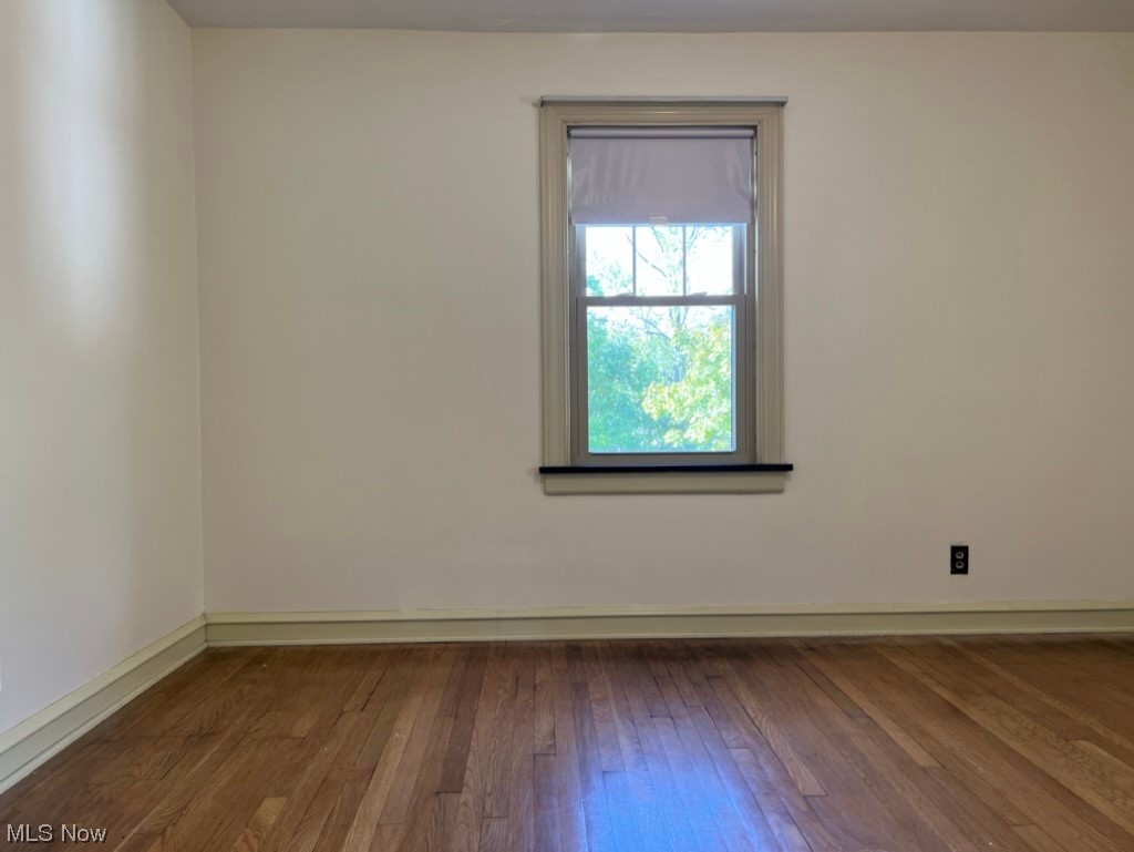 2572 Eaton Road Cleveland, OH 44118 - Photo 24 of 35 Bedroom 3 on 2nd floor