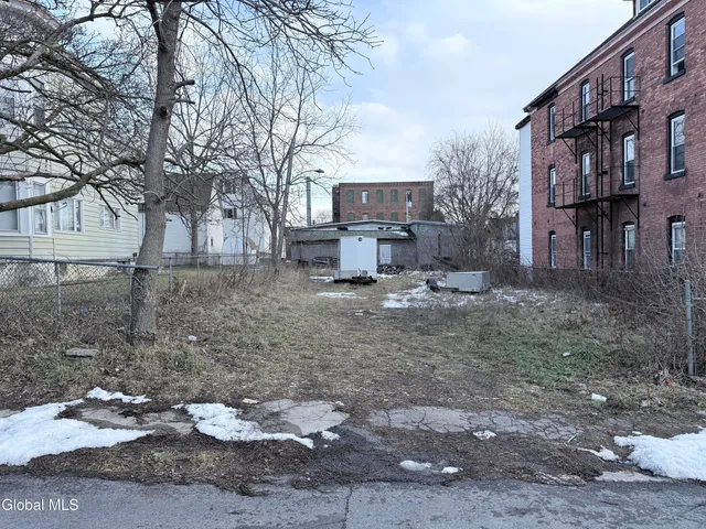 $165,000 | 8 Yeoman Street, Amsterdam, NY 12010