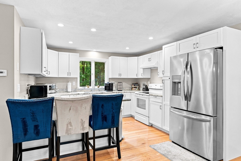 170 Rocky Hill Road Rehoboth, MA 02769 - Photo 5 of 41 Gallery Image 5