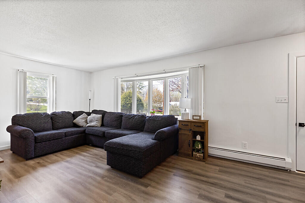 158 Bassett Road Winslow, ME 04901 - Photo 21 of 50 Living Room