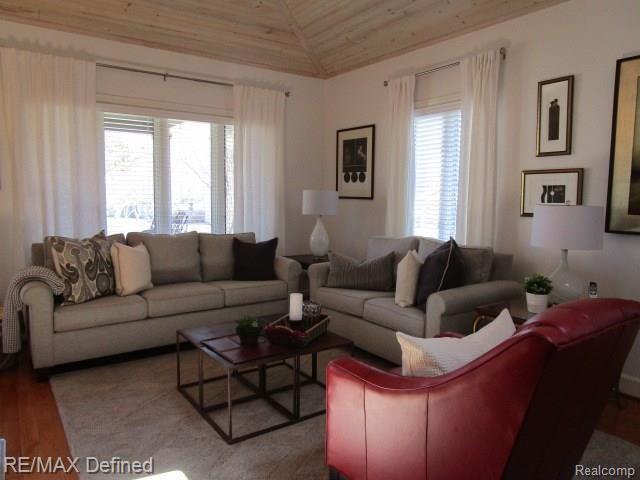 79 North Holcomb Road Clarkston, MI 48346 - Photo 32 of 56