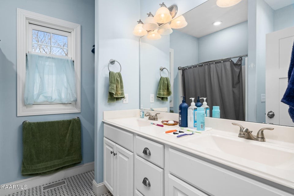 691 Boone Ridge Road Jamestown, TN 38556 - Photo 20 of 42 Gallery Image 20