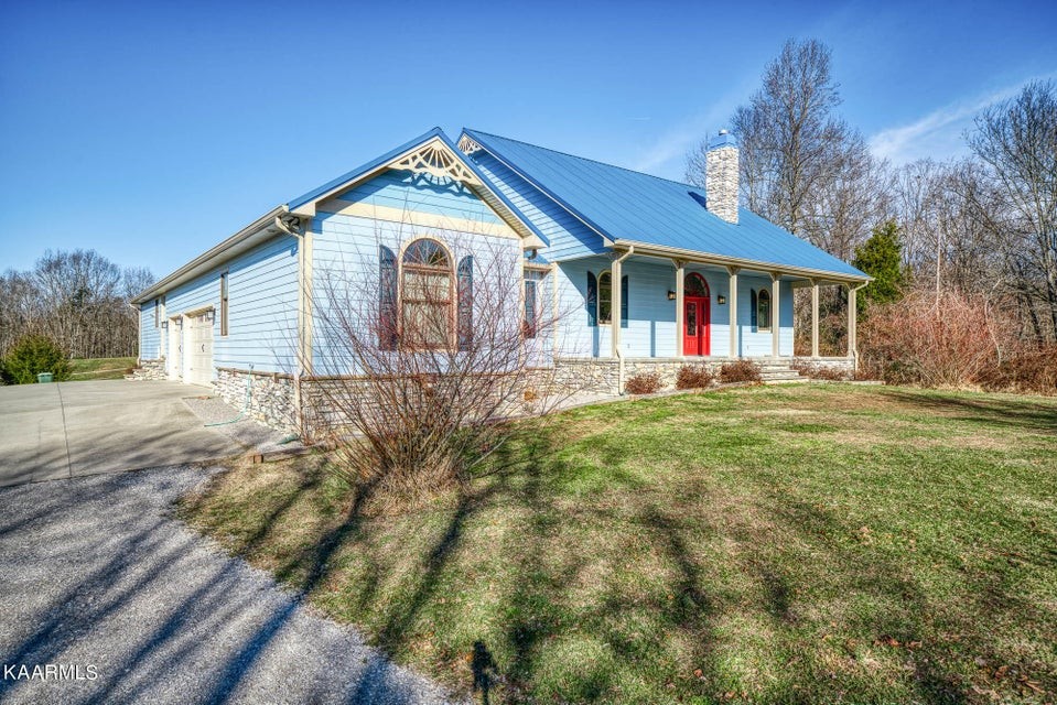 691 Boone Ridge Road Jamestown, TN 38556 - Photo 4 of 42 Gallery Image 4