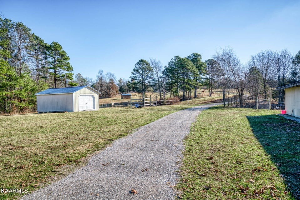 691 Boone Ridge Road Jamestown, TN 38556 - Photo 9 of 42 Gallery Image 9