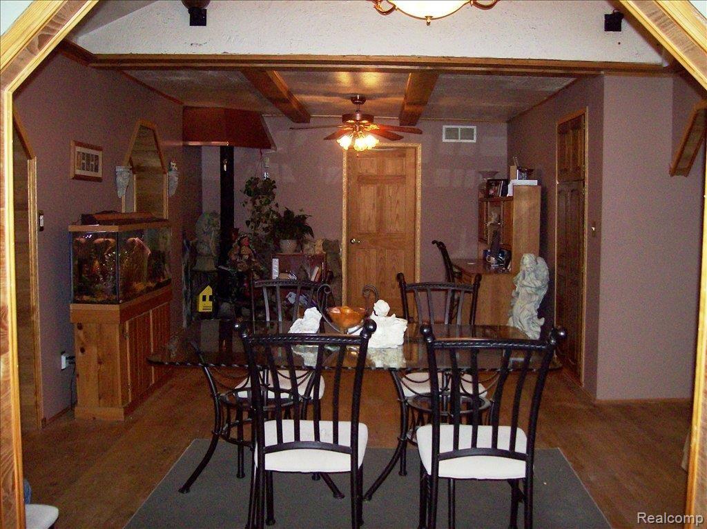 8433 Washburn Road Columbiaville, MI 48421 - Photo 6 of 14 Dining rm 1