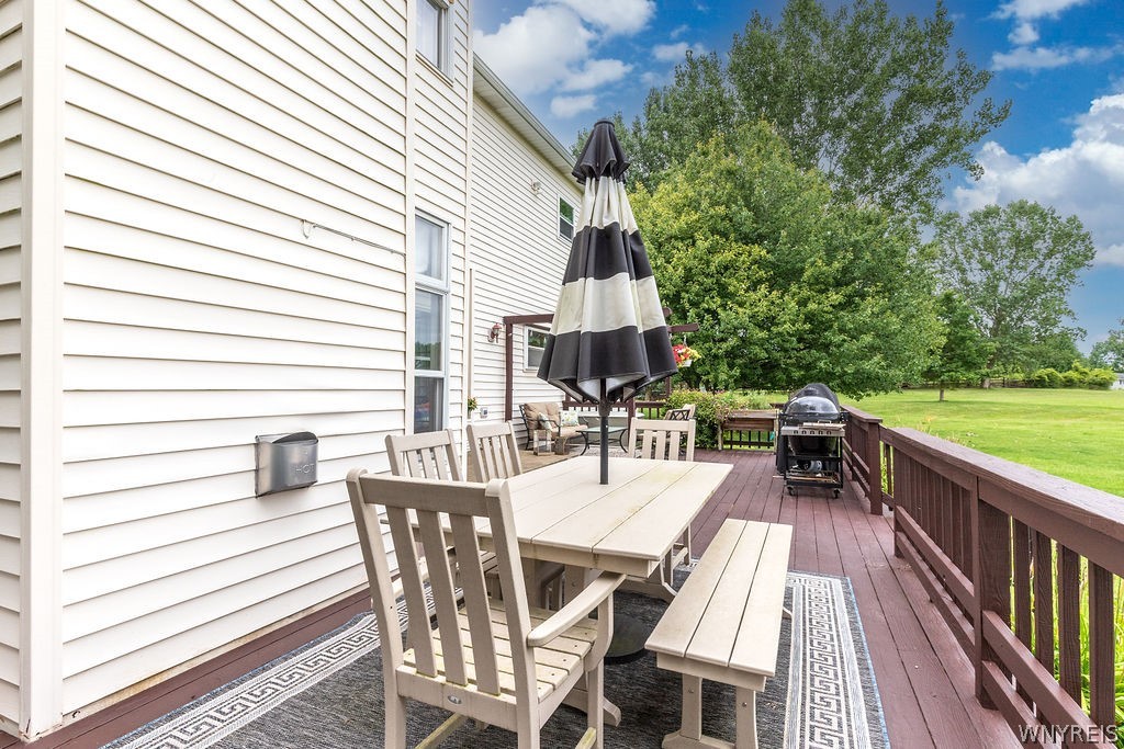 10290 Clarence Center Road Clarence, NY 14031 - Photo 6 of 50 Gallery Image 6