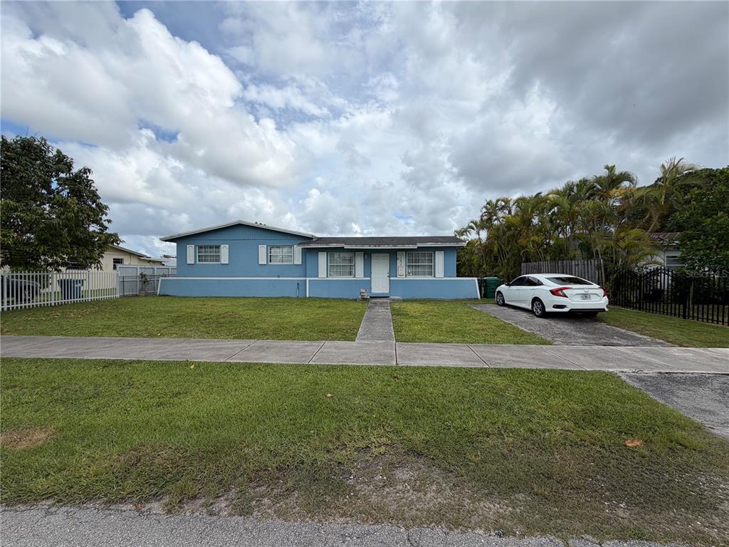 14850 Southwest 297th Street Homestead, FL 33033 - Photo 3 of 38