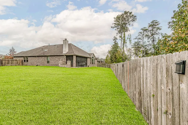 $2,600 | 14149 Isle Royal Lane, Conroe, TX 77384