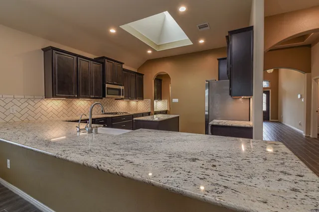 $2,600 | 14149 Isle Royal Lane, Conroe, TX 77384