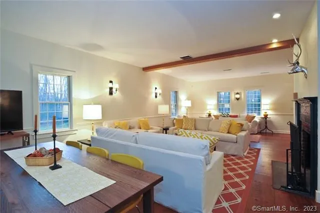 $1,475,000 | 33 Sentry Hill Road, Roxbury, CT 06783